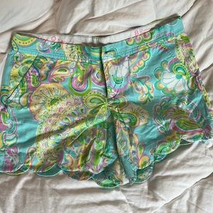 Scalloped Hem Buttercup Shorts